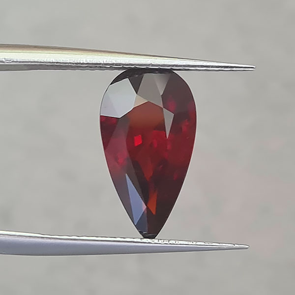 Спессартин гранат 3.41ct