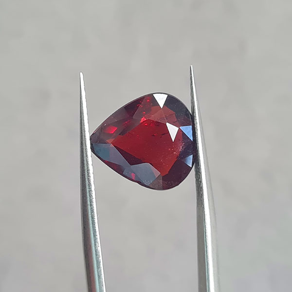 Гранат 4.42ct