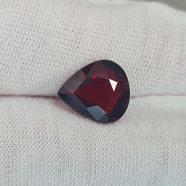 Гранат 4.42ct