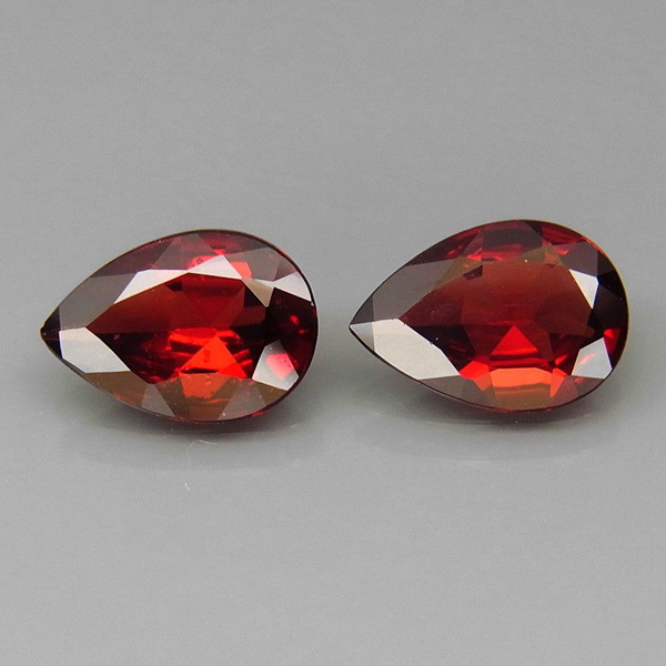 Гранаты 3.71ct пара