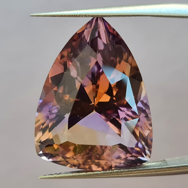 Аметрин 18.20ct