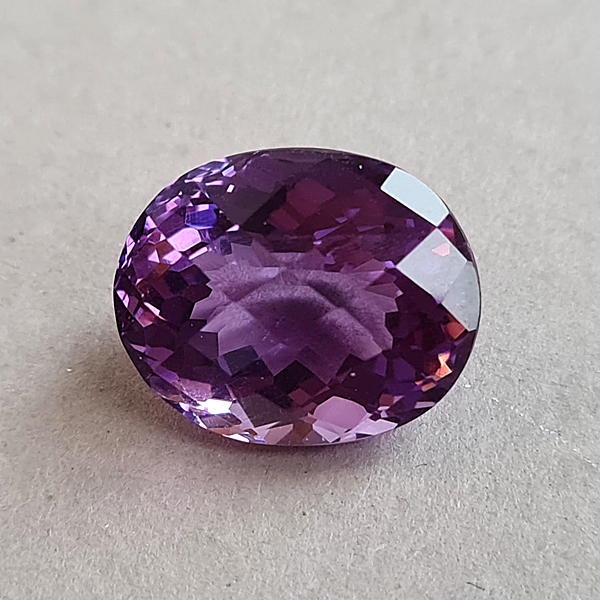 Боливийский аметист 12.85ct