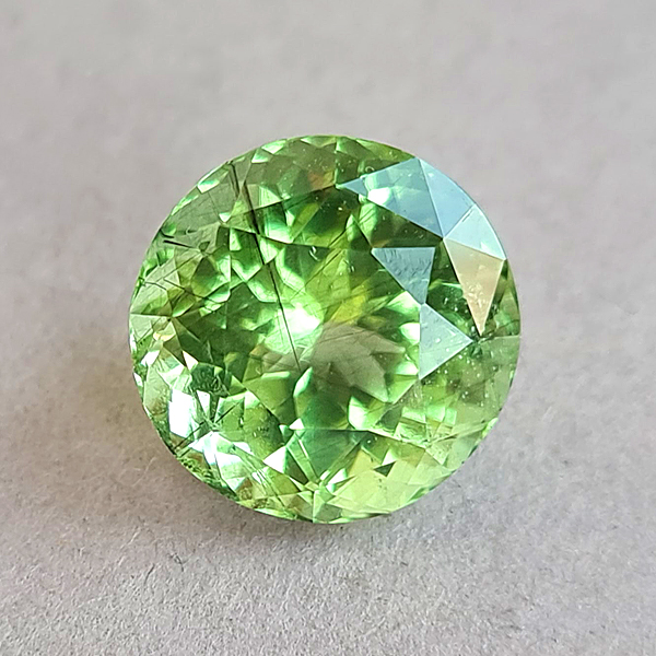 Хризолит 6.16ct