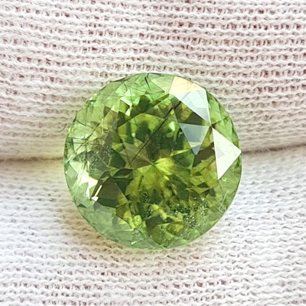 Хризолит 6.16ct