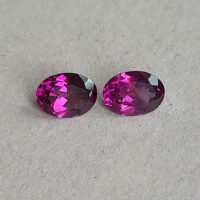 Умбалиты гранаты 2.06ct пара