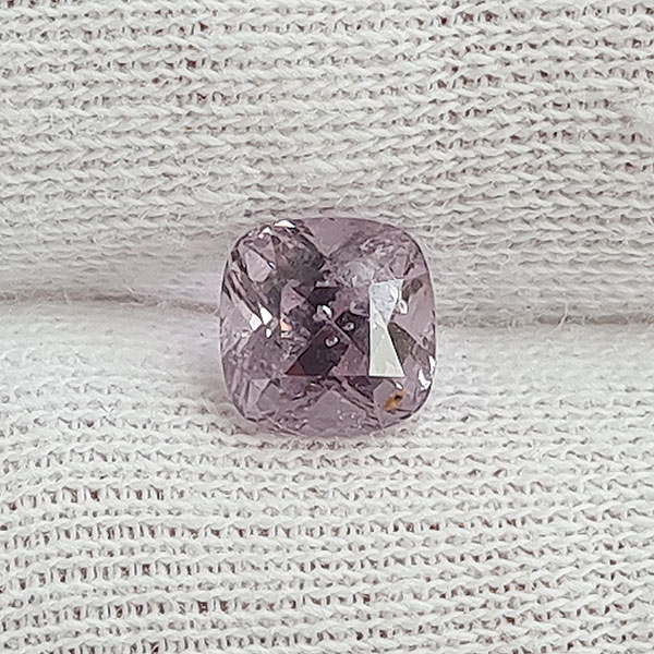 Лавандовая шпинель 1.77ct