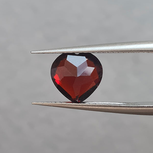 Гранаты 3.25ct пара