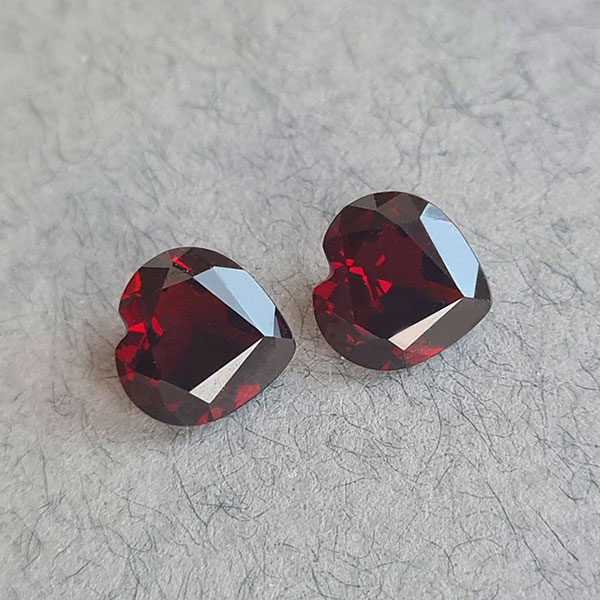 Гранаты 3.25ct пара