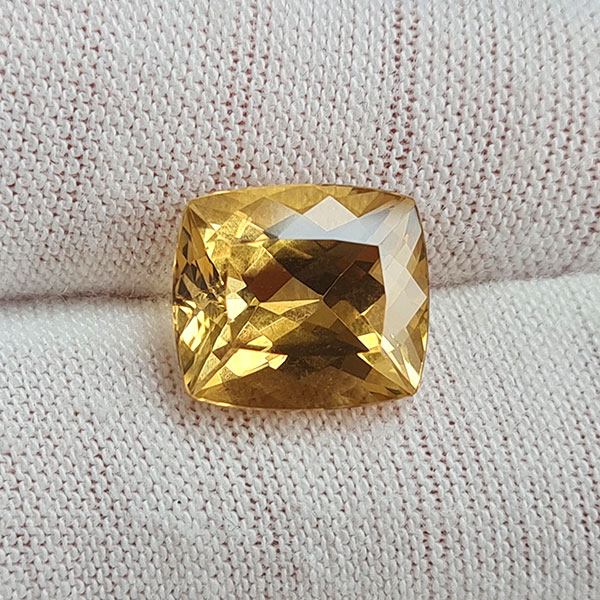 Гелиодор 4.81ct