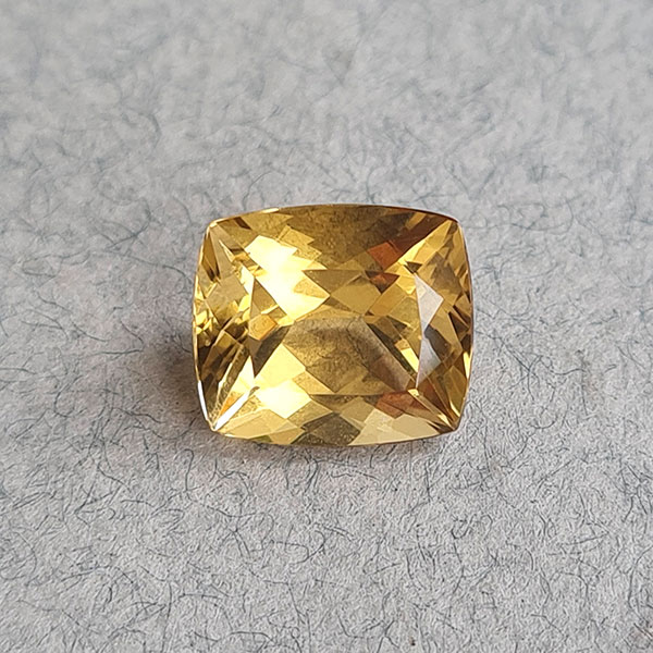 Гелиодор 4.81ct