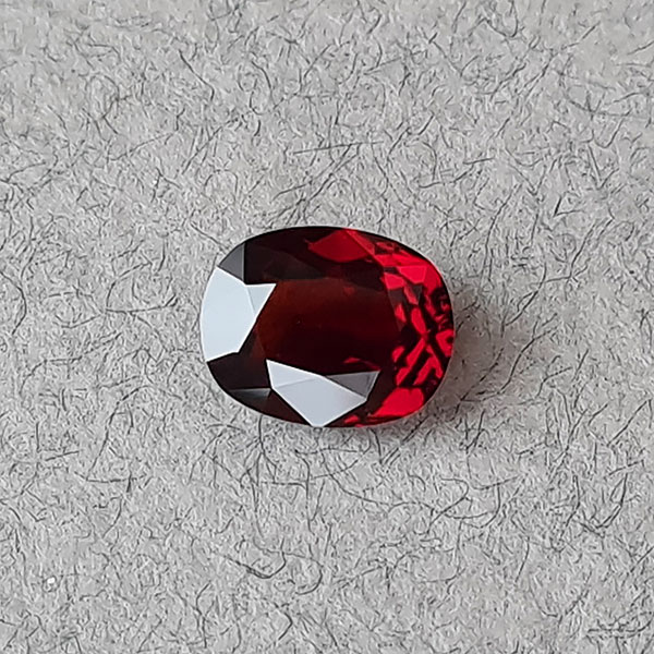 Спессартин гранат 2.61ct