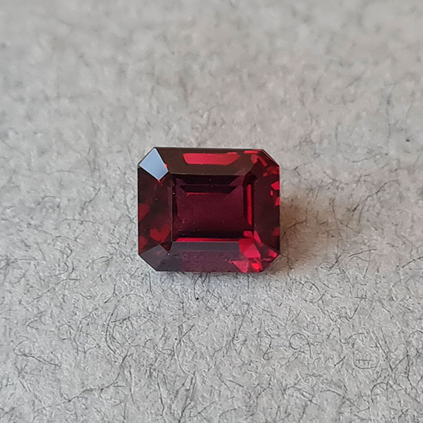 Родолит гранат 3.08ct
