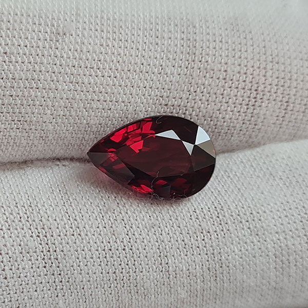 Родолит гранат 5.38ct