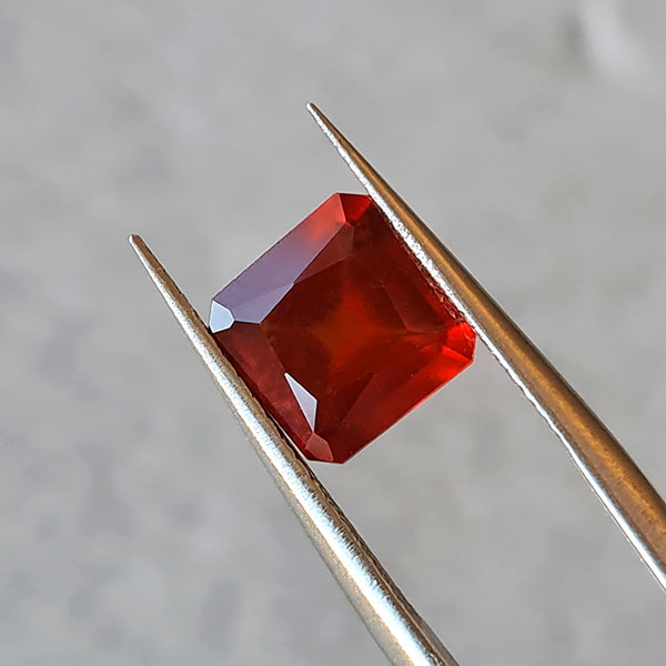 Гессонит гранат 2.44ct