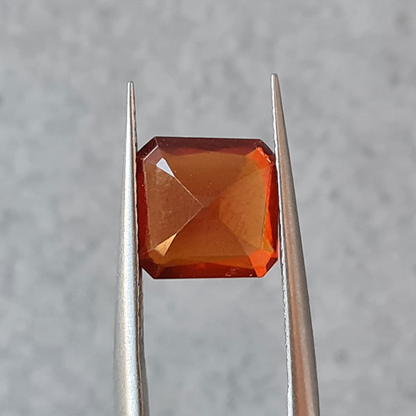 Гессонит гранат 2.44ct