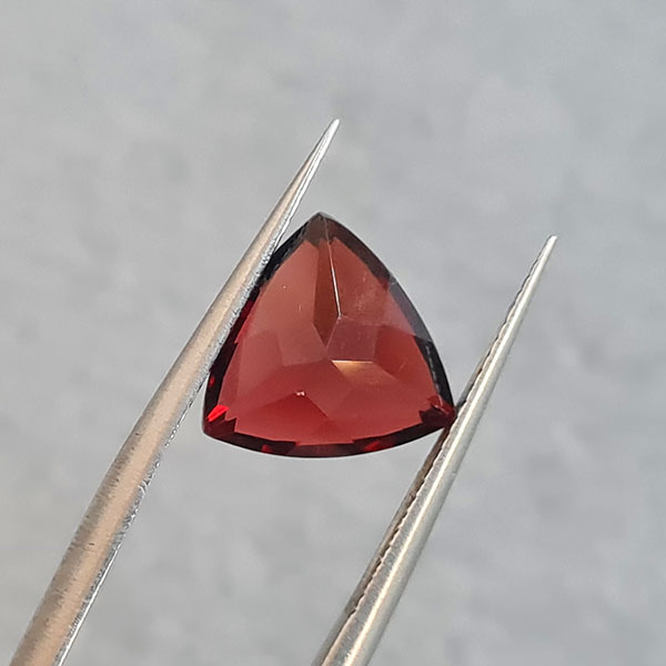 Гранат 3.80ct
