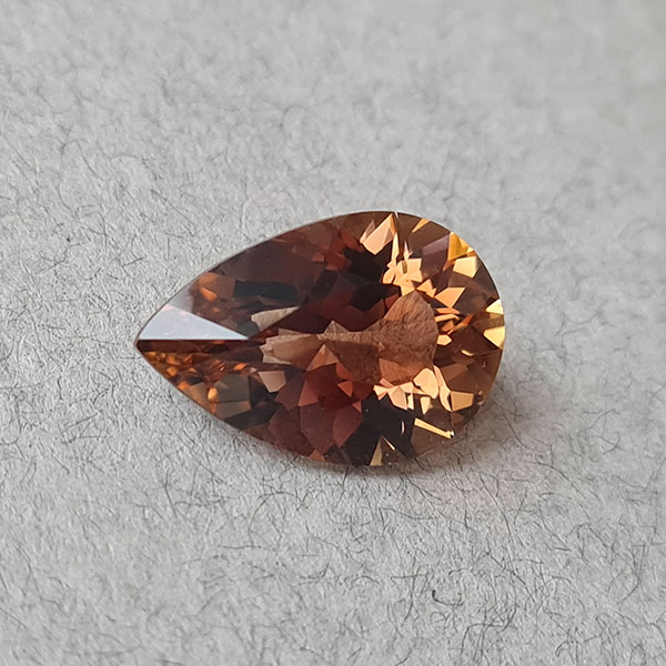 Винный топаз 8.80ct