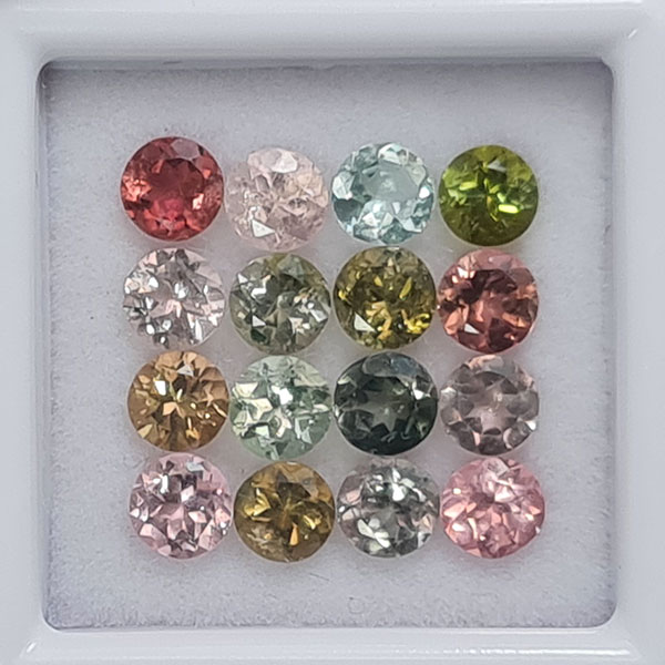 Турмалины 5.21ct 4 мм 16 шт
