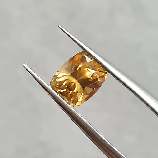 Желтый циркон 2.53ct