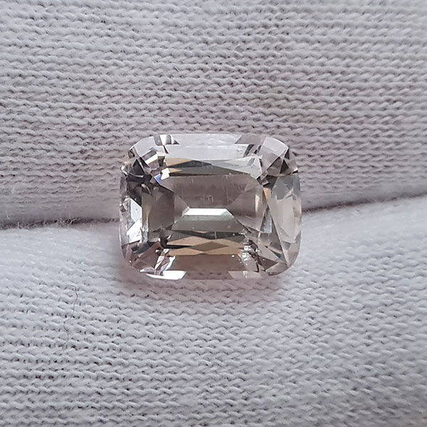 Персиковый морганит 3.50ct