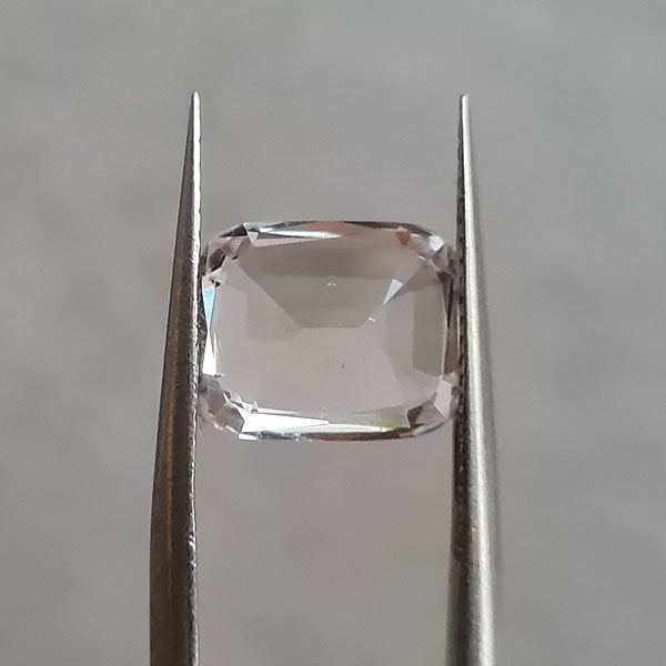 Персиковый морганит 3.50ct