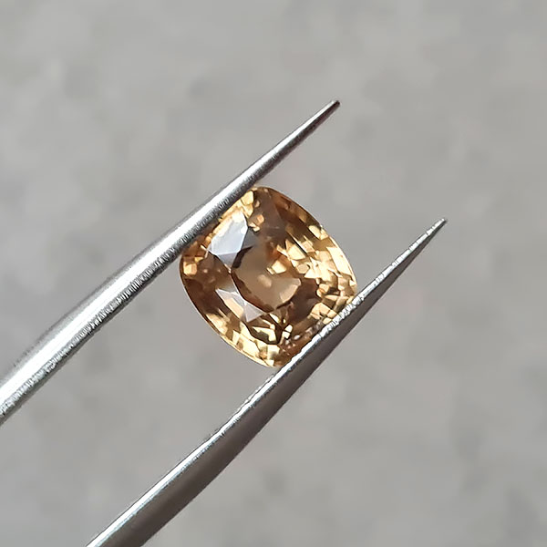 Желтый циркон 2.81ct