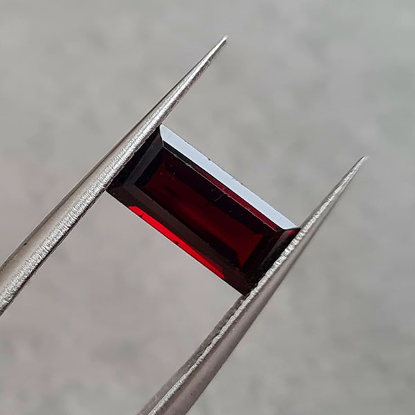 Гранаты 4.10ct пара