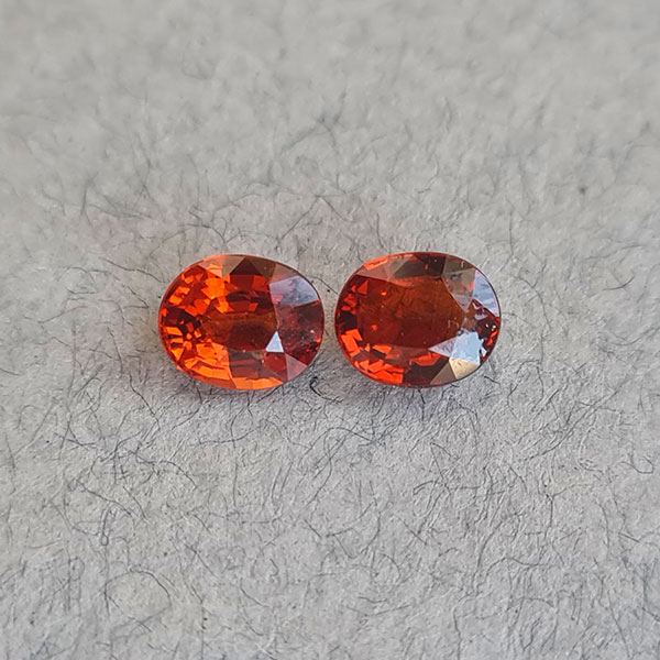 Спессартины гранаты 2.00ct пара