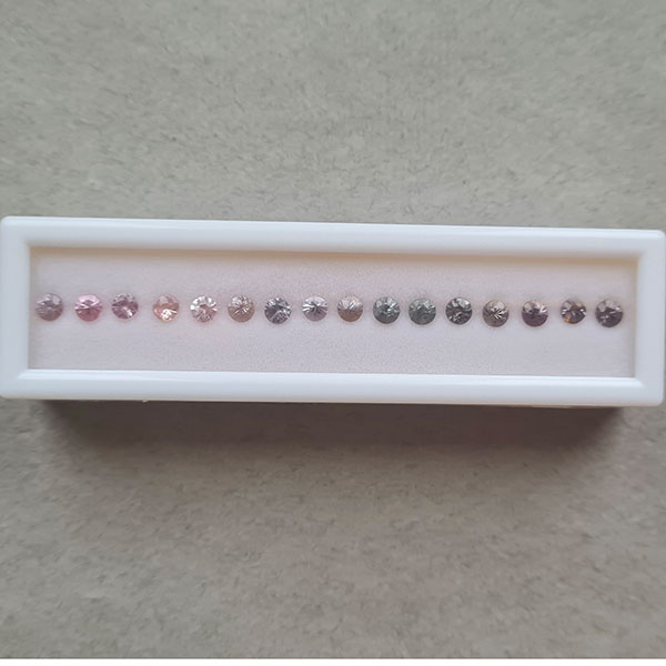 Бирманская шпинель 5.45ct 4мм 16 шт