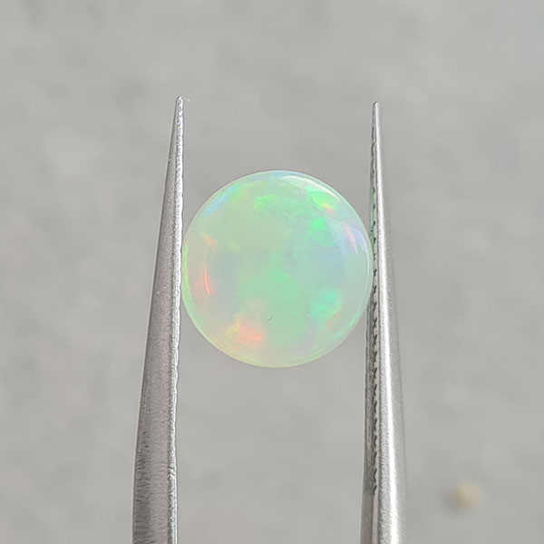 Белый опал 1.96ct