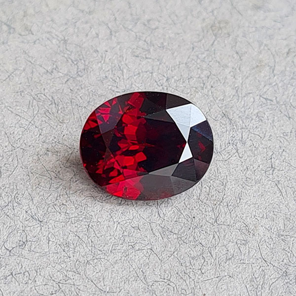 Спессартин гранат 5.60ct