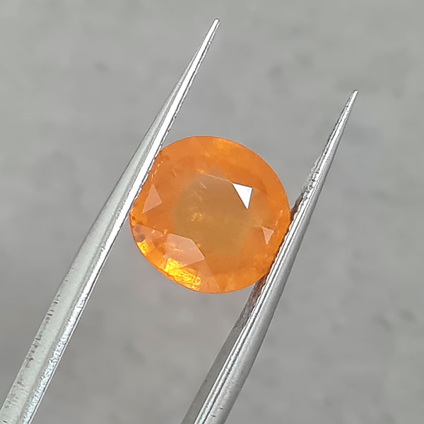 Спессартин гранат 3.77ct