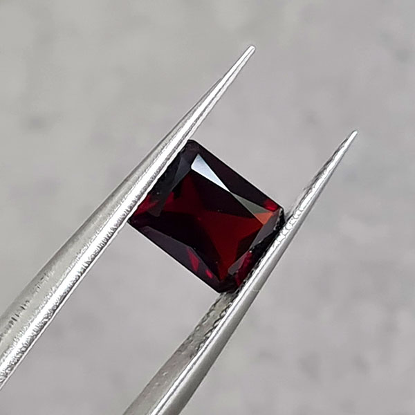 Гранаты 3.55ct пара