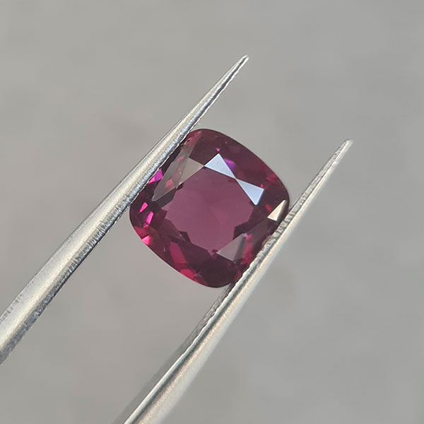 Родолит гранат 2.63ct