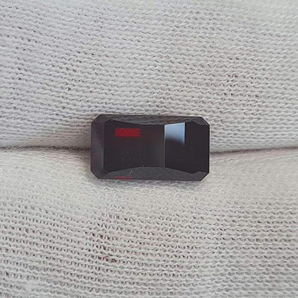 Гранат 4.40ct