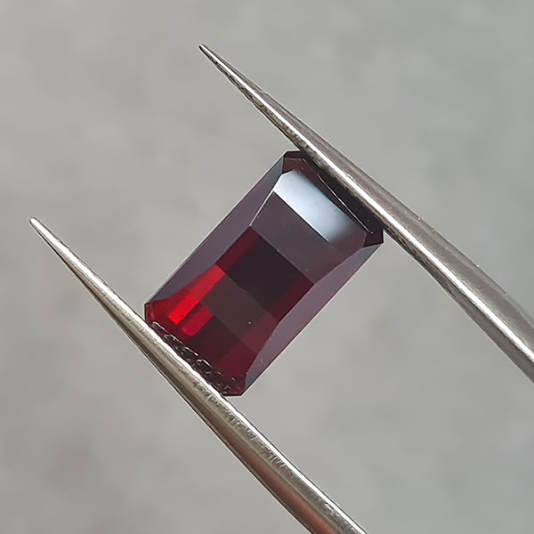 Гранат 4.40ct